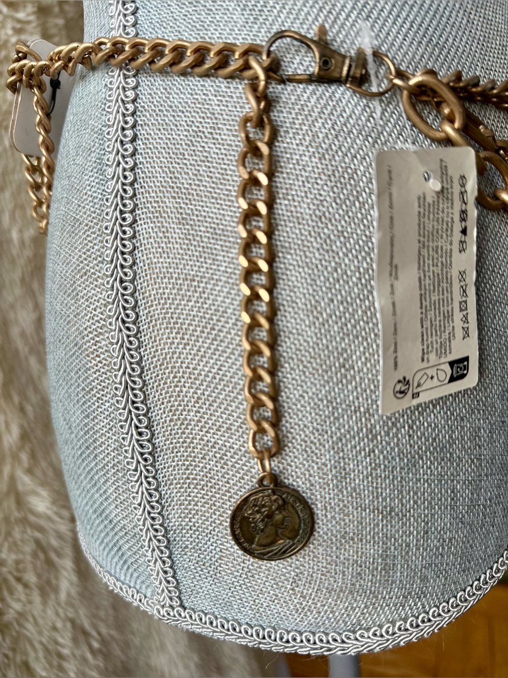 Rita Ora (Primark) Gold-Tone Layered Chain Waist Belt - Picture 2 of 7